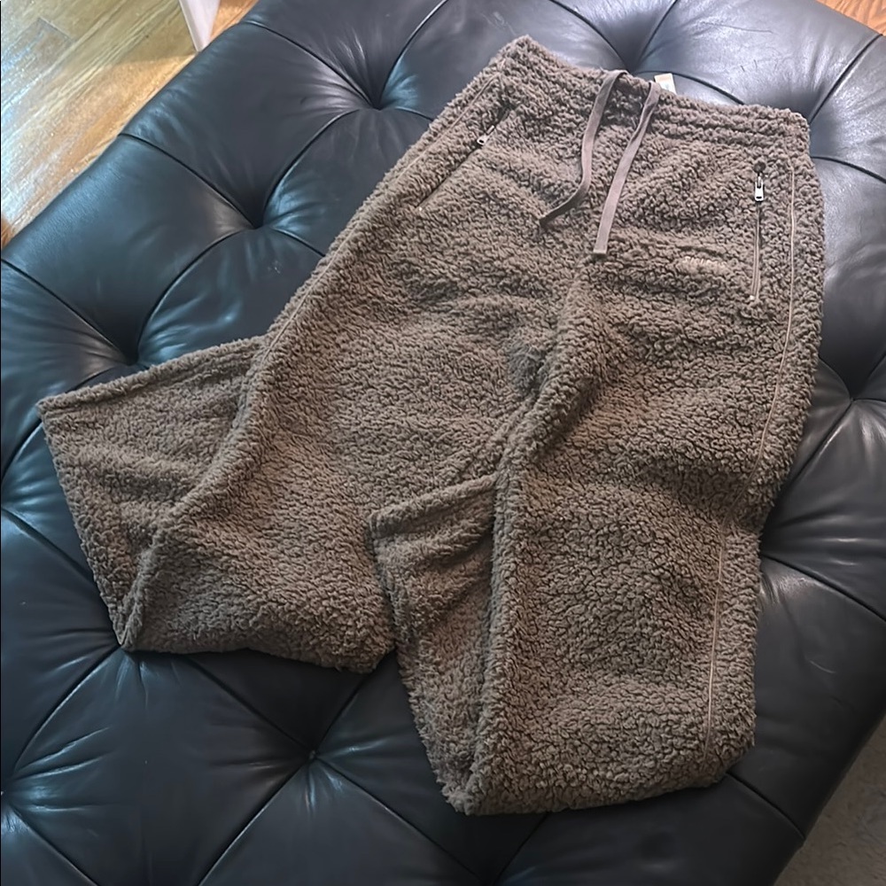 NWT Skims Teddy Fleece Jogger in Desert XS